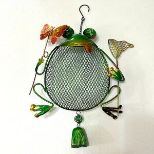 Green Frog Decorative Hanging Bird Feeder with Butterfly & Net